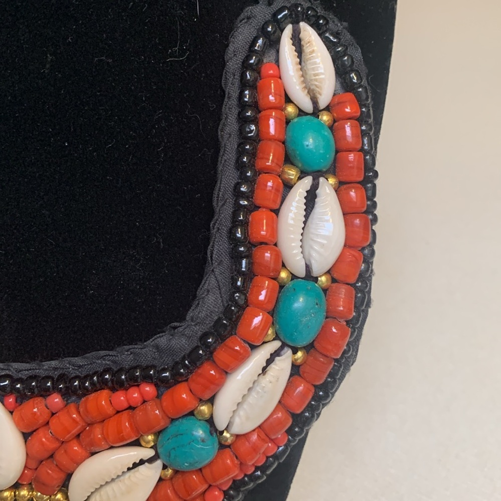 Handcrafted African Coral and Turquoise Cowrie Shell Beaded Tribal Necklace. - Picture 3 of 6